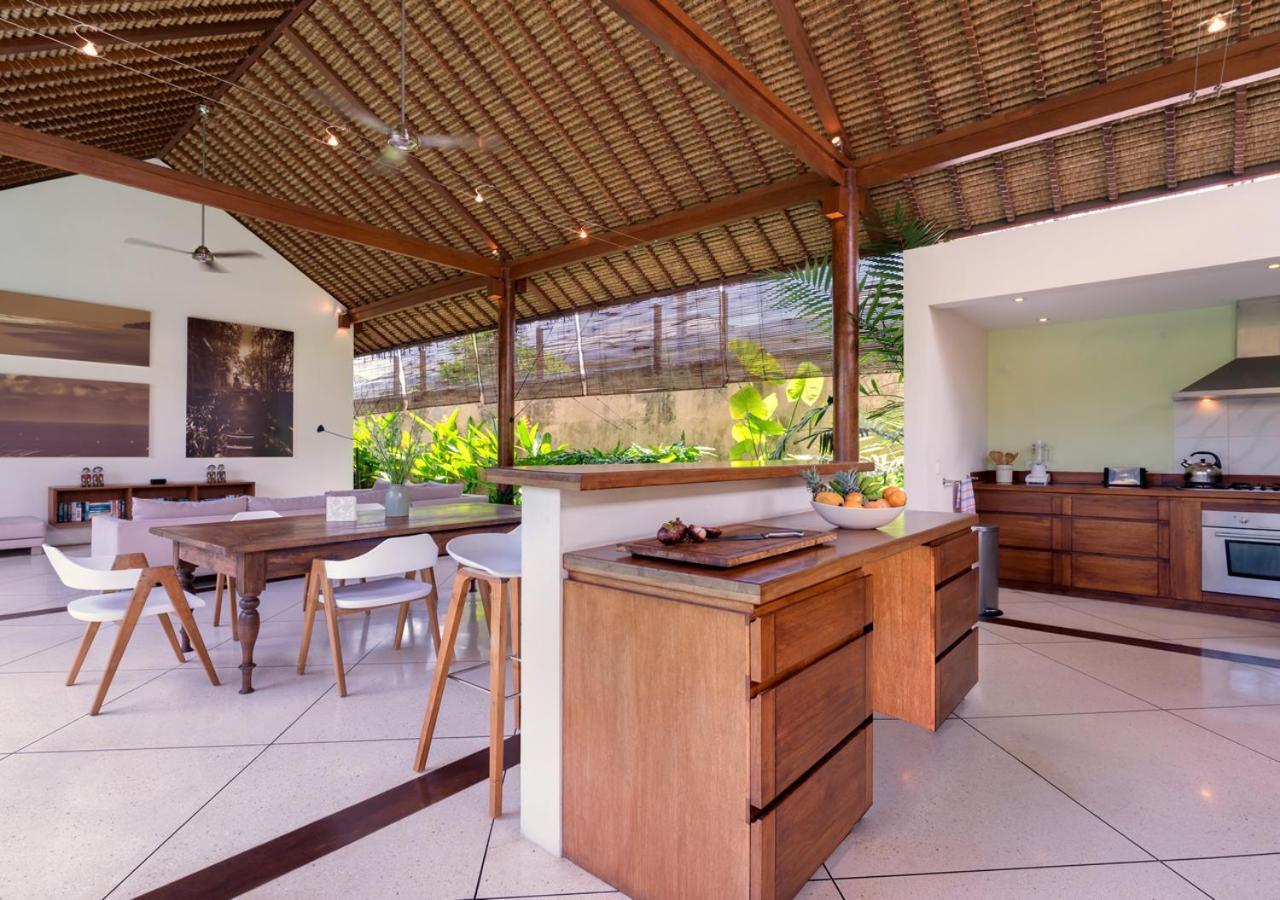 Villa Andalas Seminyak Zewnętrze zdjęcie
